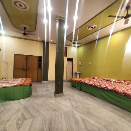 Hotel Aakash Ganga Varanasi Esterno foto