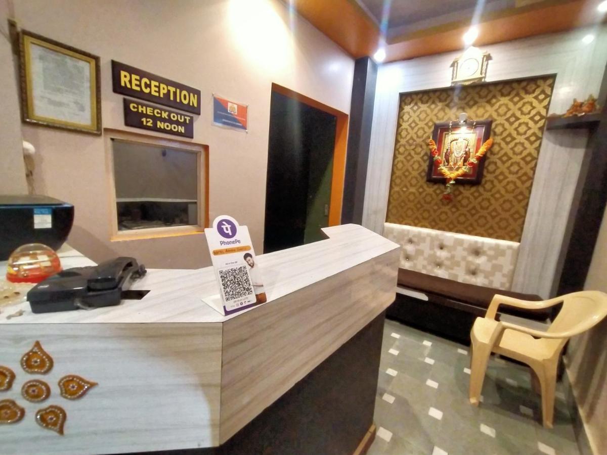 Hotel Aakash Ganga Varanasi Esterno foto