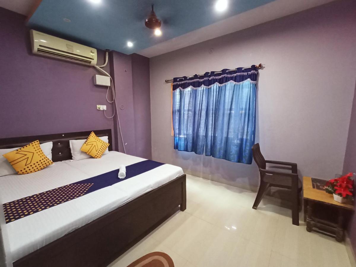 Hotel Aakash Ganga Varanasi Esterno foto